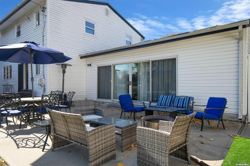 1046 Commack Road Dix Hills NY 11746