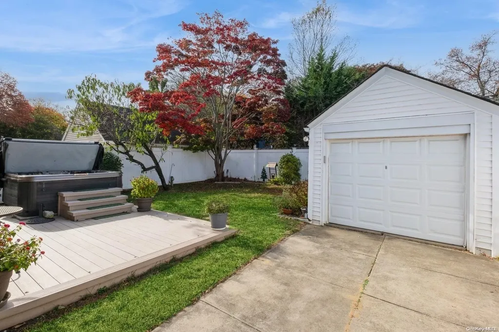2462 Loft Avenue Baldwin NY 11510