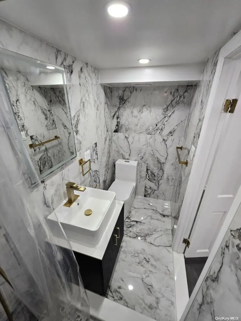 2565 E 11th Street Sheepshead Bay NY 11235