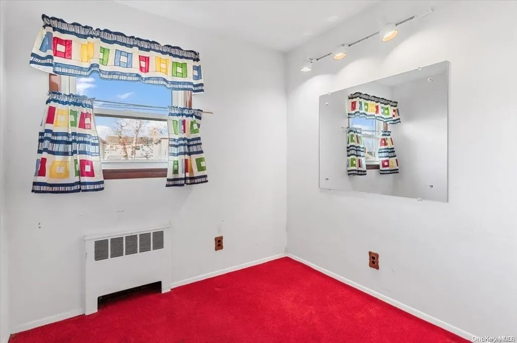89 Meade Avenue Bethpage NY 11714