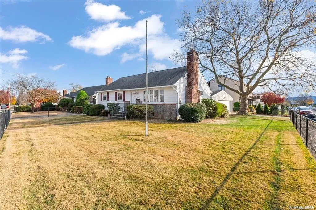 89 Meade Avenue Bethpage NY 11714
