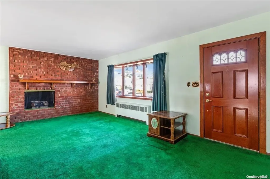 89 Meade Avenue Bethpage NY 11714