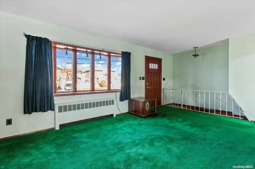 89 Meade Avenue Bethpage NY 11714