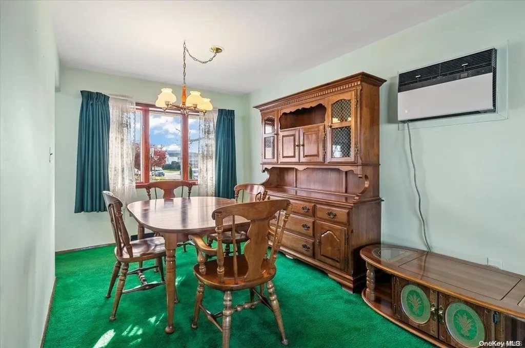 89 Meade Avenue Bethpage NY 11714