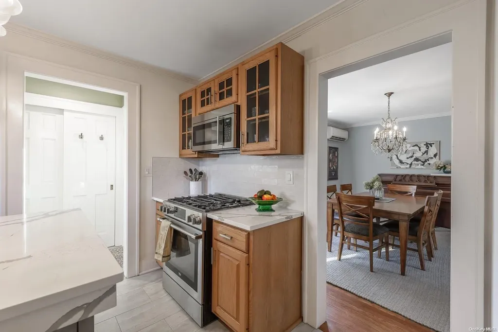 1325 Potter Boulevard Bay Shore NY 11706