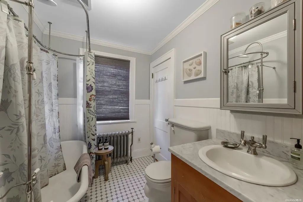 1325 Potter Boulevard Bay Shore NY 11706