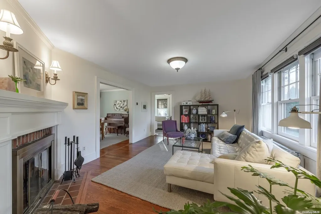 1325 Potter Boulevard Bay Shore NY 11706