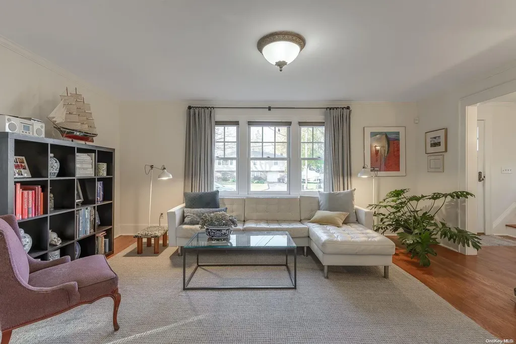 1325 Potter Boulevard Bay Shore NY 11706