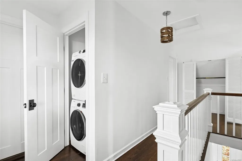 84 Prospect Road Centerport NY 11721