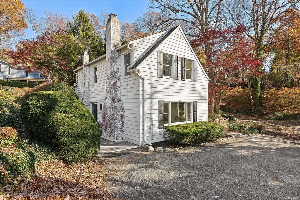 84 Prospect Road Centerport NY 11721