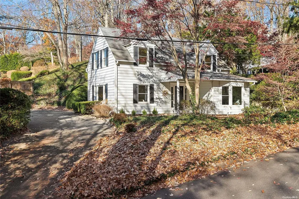 84 Prospect Road Centerport NY 11721
