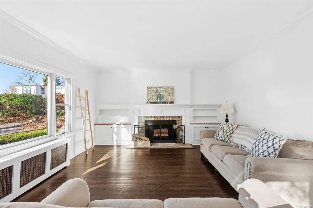 84 Prospect Road Centerport NY 11721