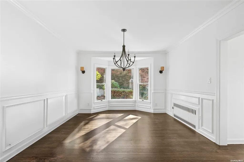 84 Prospect Road Centerport NY 11721
