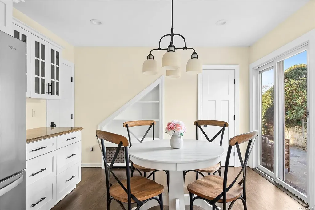 84 Prospect Road Centerport NY 11721