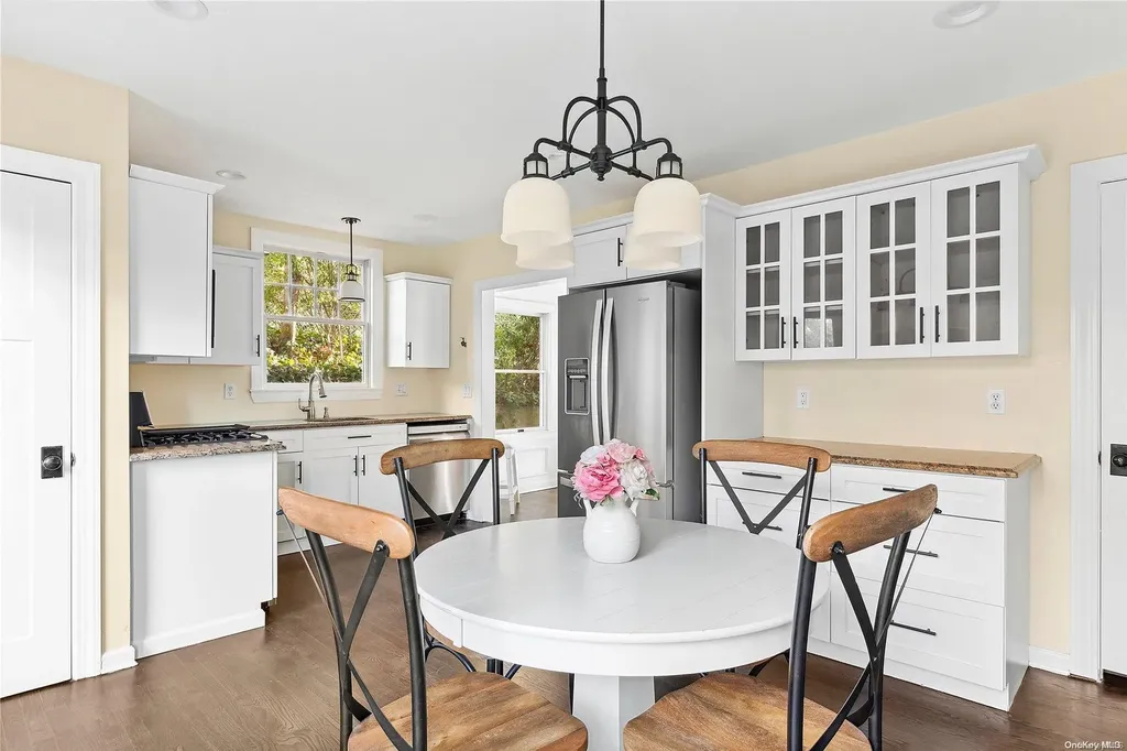 84 Prospect Road Centerport NY 11721