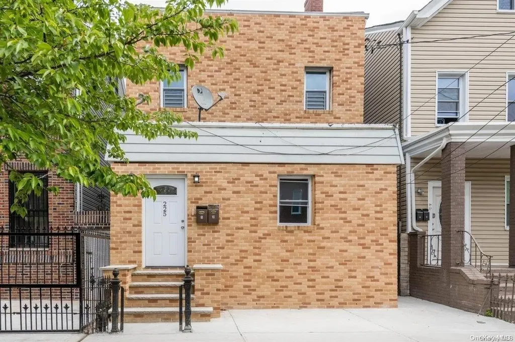 225 Warwick Street Brooklyn NY 11207