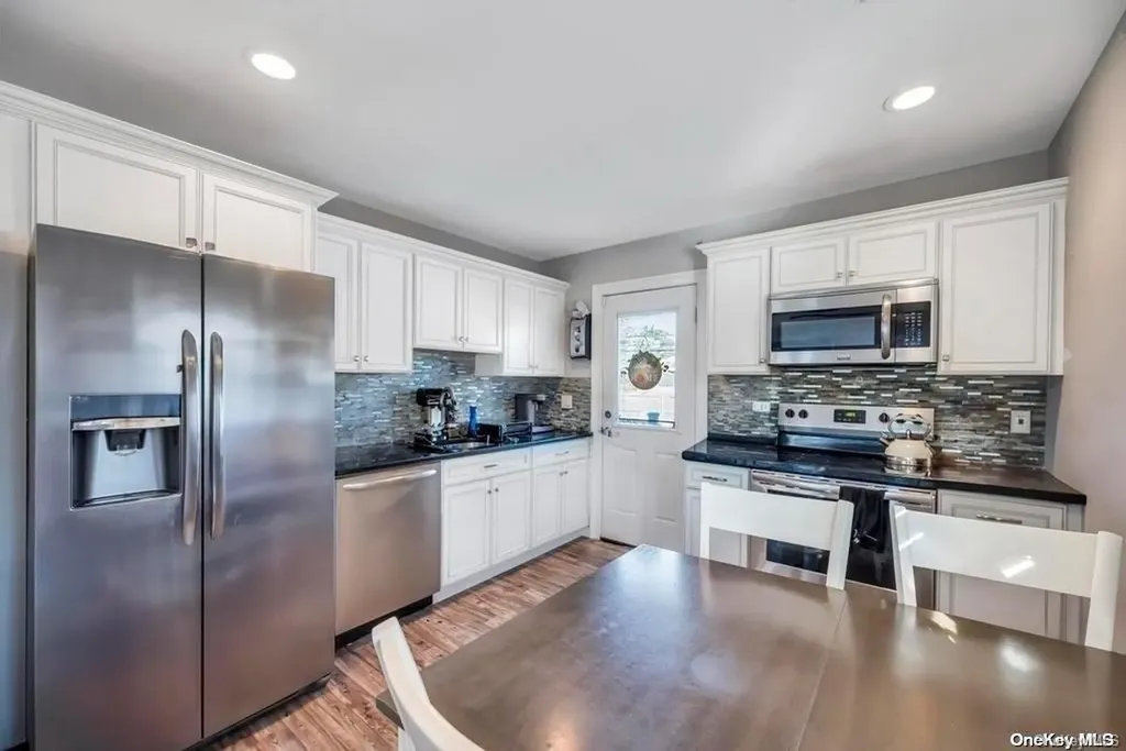 38 Hubbard Avenue Freeport NY 11520