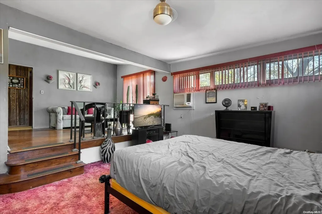 22 Dennis Drive Ronkonkoma NY 11779