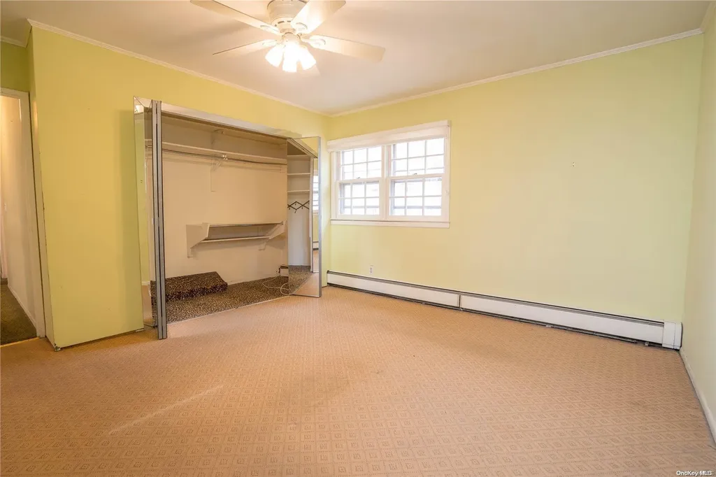 29 Harriet Lane Huntington NY 11743