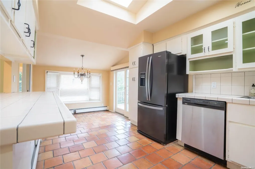 29 Harriet Lane Huntington NY 11743