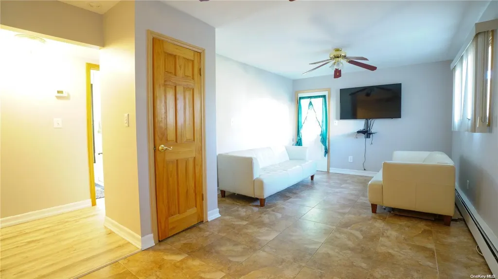 103 Tremont Road Lindenhurst NY 11757