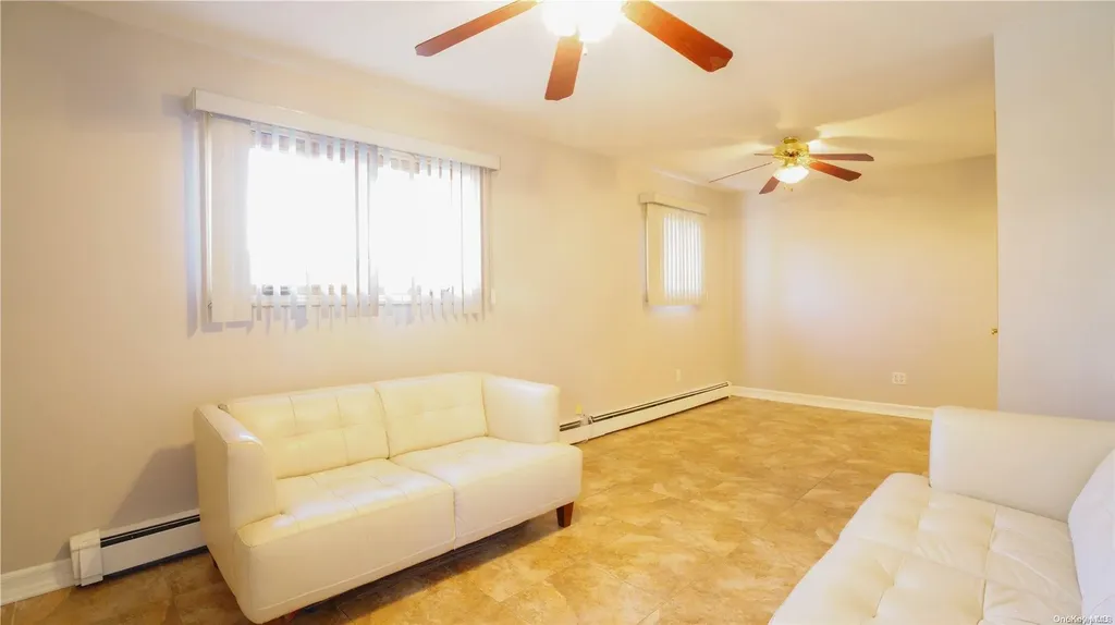 103 Tremont Road Lindenhurst NY 11757