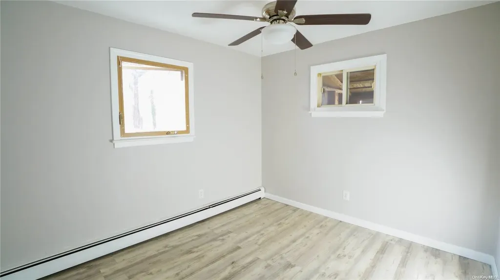 103 Tremont Road Lindenhurst NY 11757