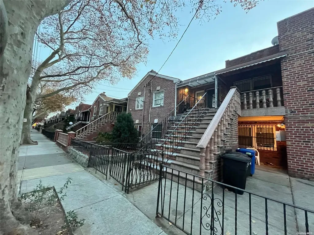 706 E 81st Street Canarsie NY 11236
