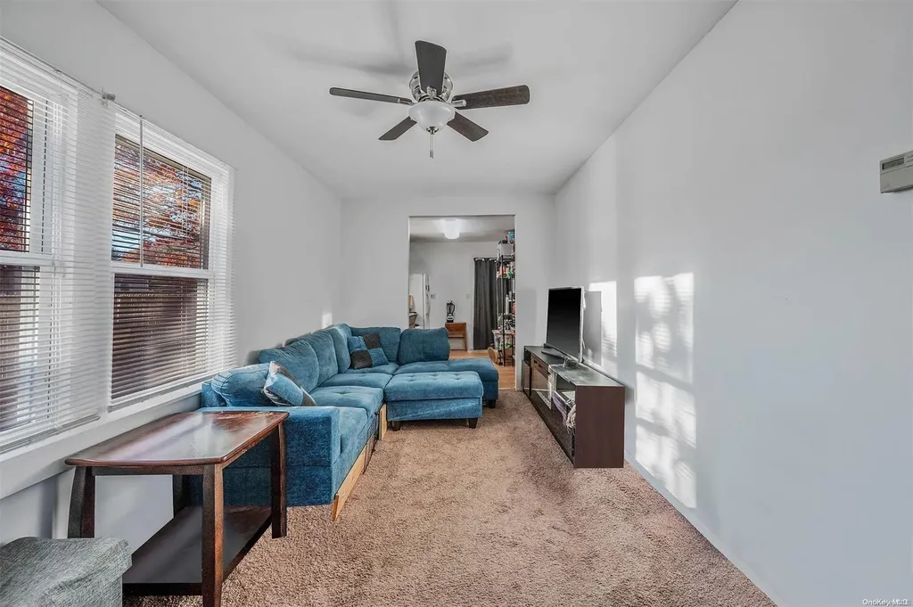 21 Seaford Road Mastic Beach NY 11951