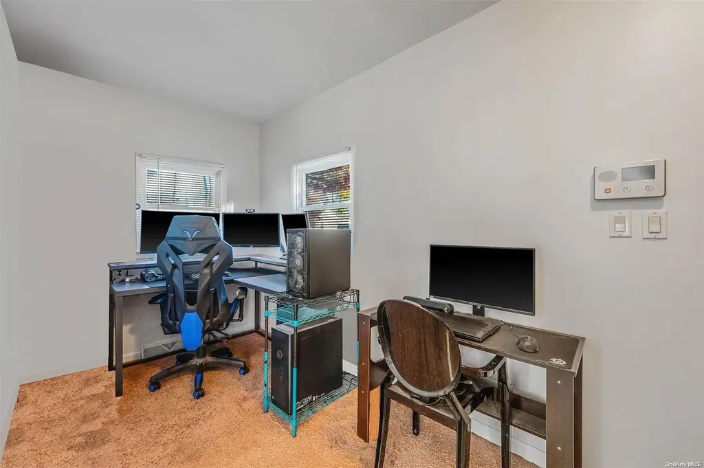 21 Seaford Road Mastic Beach NY 11951