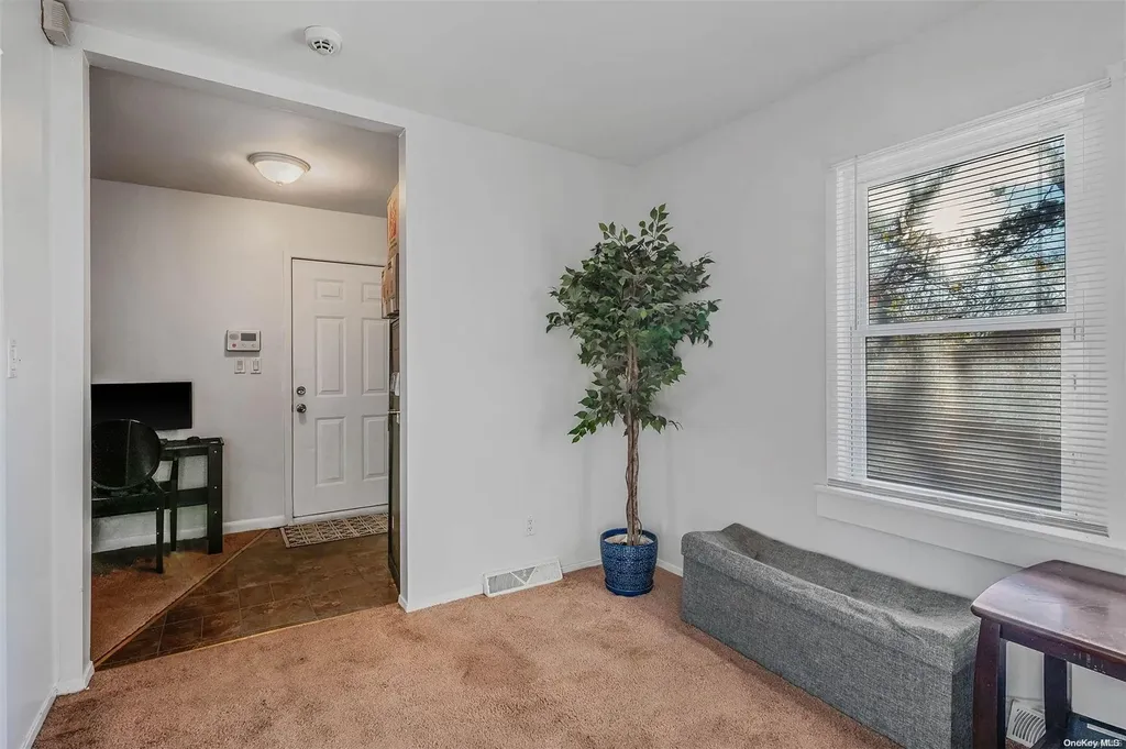 21 Seaford Road Mastic Beach NY 11951
