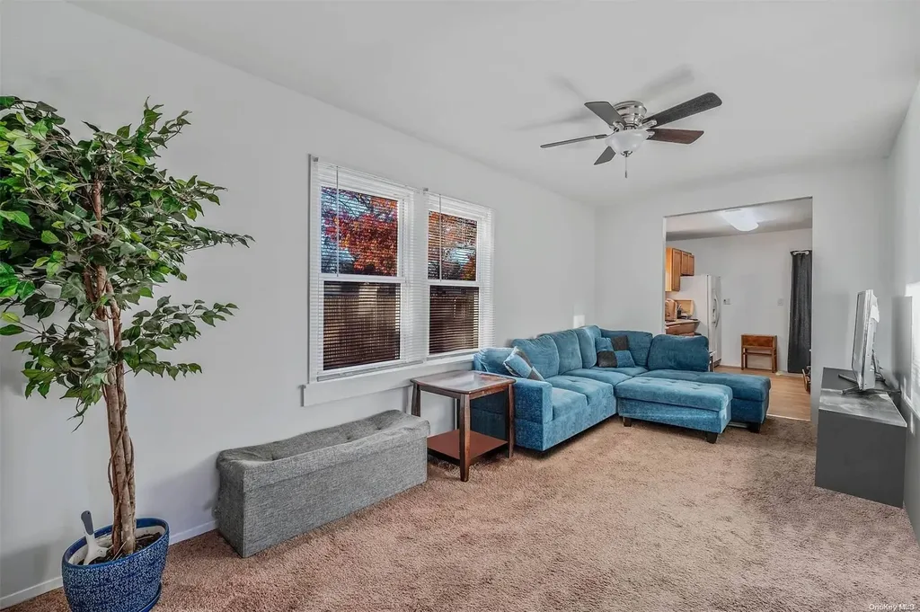 21 Seaford Road Mastic Beach NY 11951