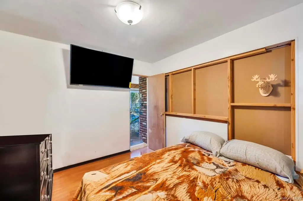 11 Dryden Avenue Coram NY 11727