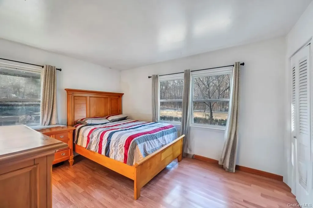 11 Dryden Avenue Coram NY 11727