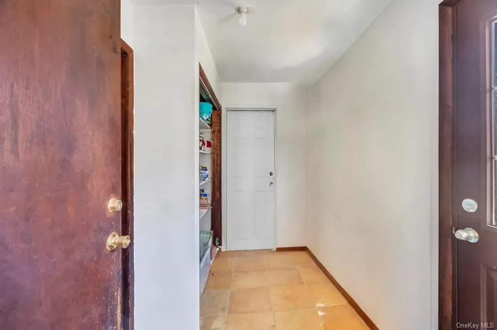11 Dryden Avenue Coram NY 11727