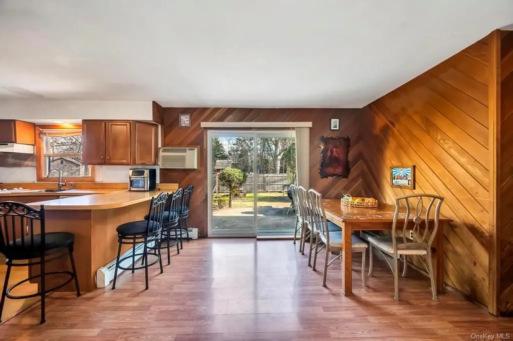 11 Dryden Avenue Coram NY 11727
