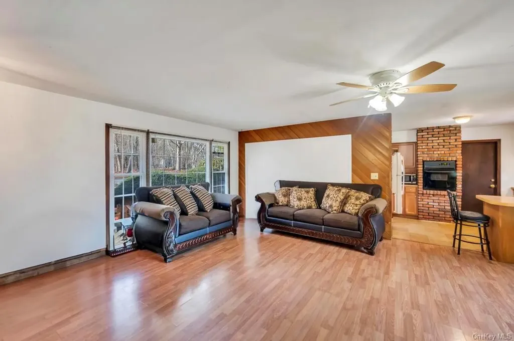 11 Dryden Avenue Coram NY 11727