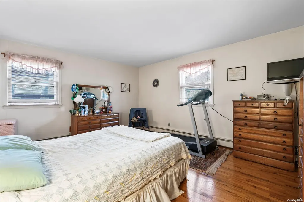 7 Oleander Drive Northport NY 11768