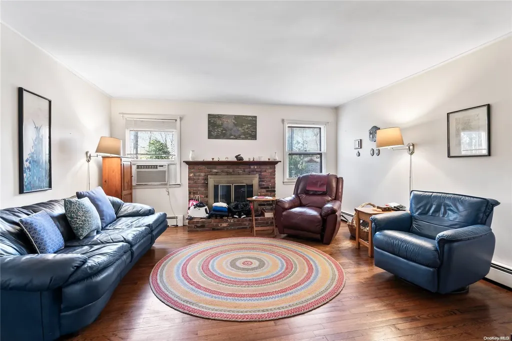 7 Oleander Drive Northport NY 11768