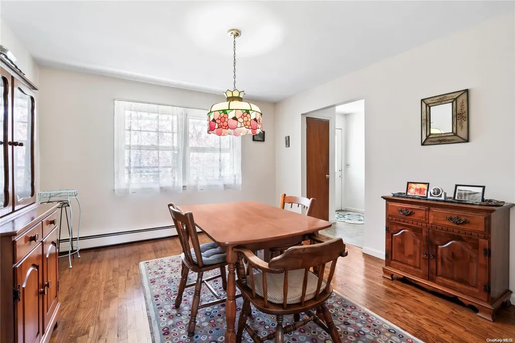 7 Oleander Drive Northport NY 11768