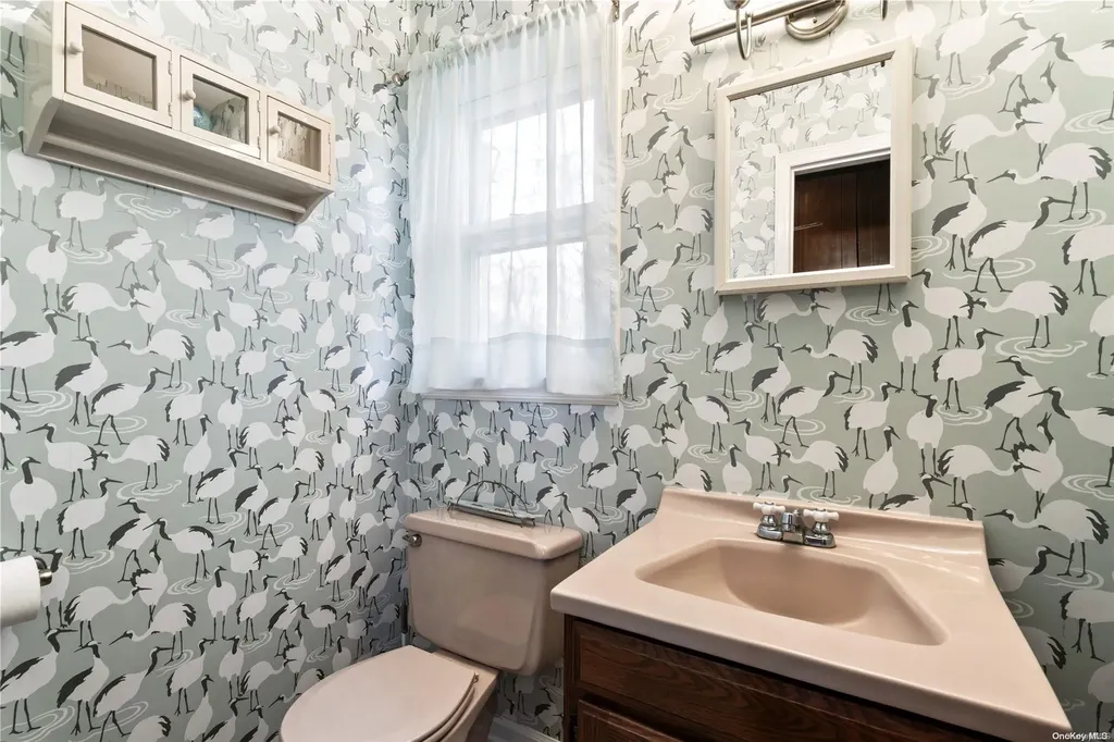 7 Oleander Drive Northport NY 11768
