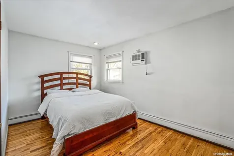 23 Sherbrooke Road West Babylon NY 11704