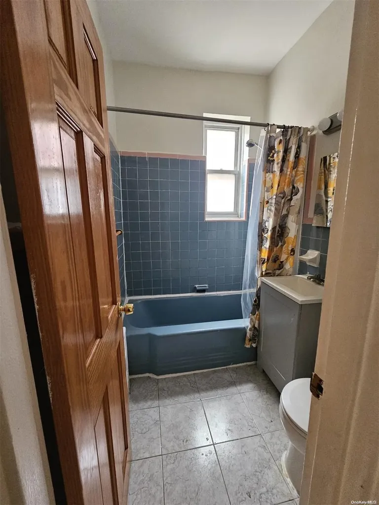 537 E 83rd Street Canarsie NY 11236