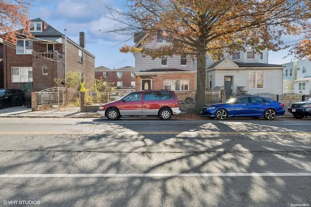 2866 Middletown Road Bronx NY 10461