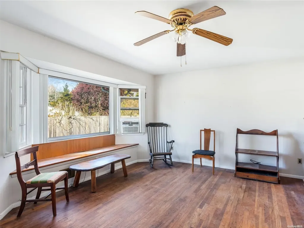 17 Central Avenue East Quogue NY 11942
