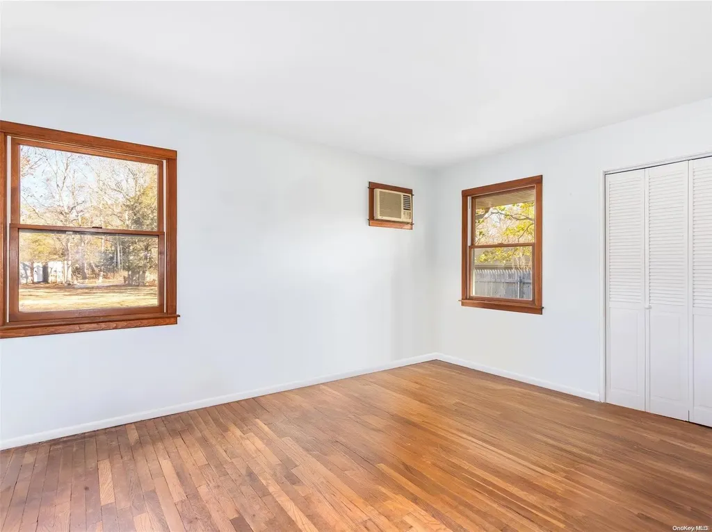 17 Central Avenue East Quogue NY 11942