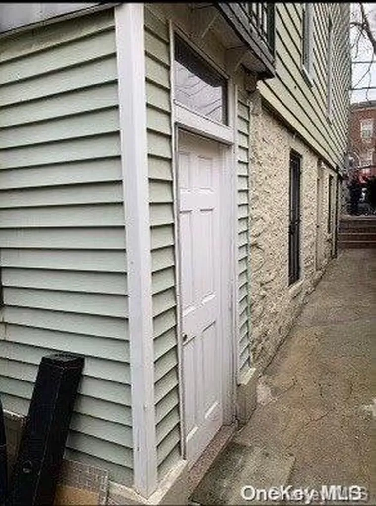 1285 Hoe Avenue Bronx NY 10459