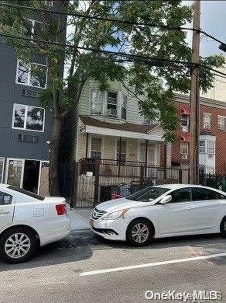1285 Hoe Avenue Bronx NY 10459
