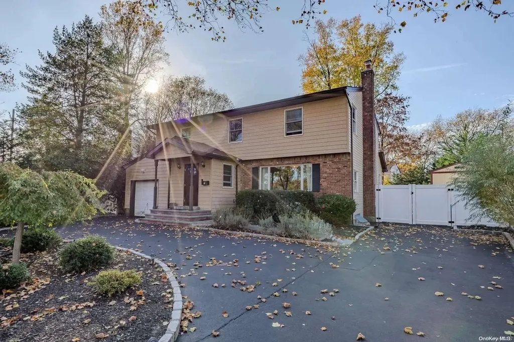 3 Earl Road Melville NY 11747