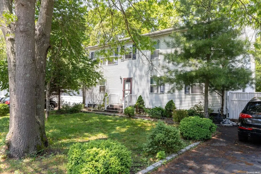 115 Norfleet Lane Coram NY 11727